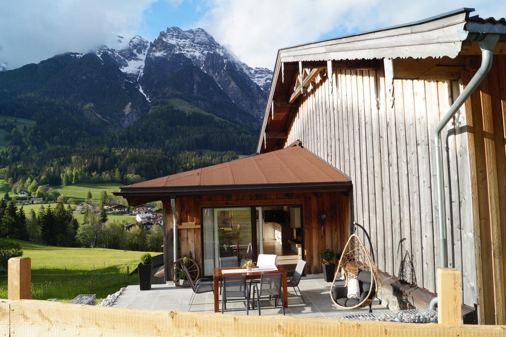 Der Pfindlhof Hotell Leogang Exteriör bild