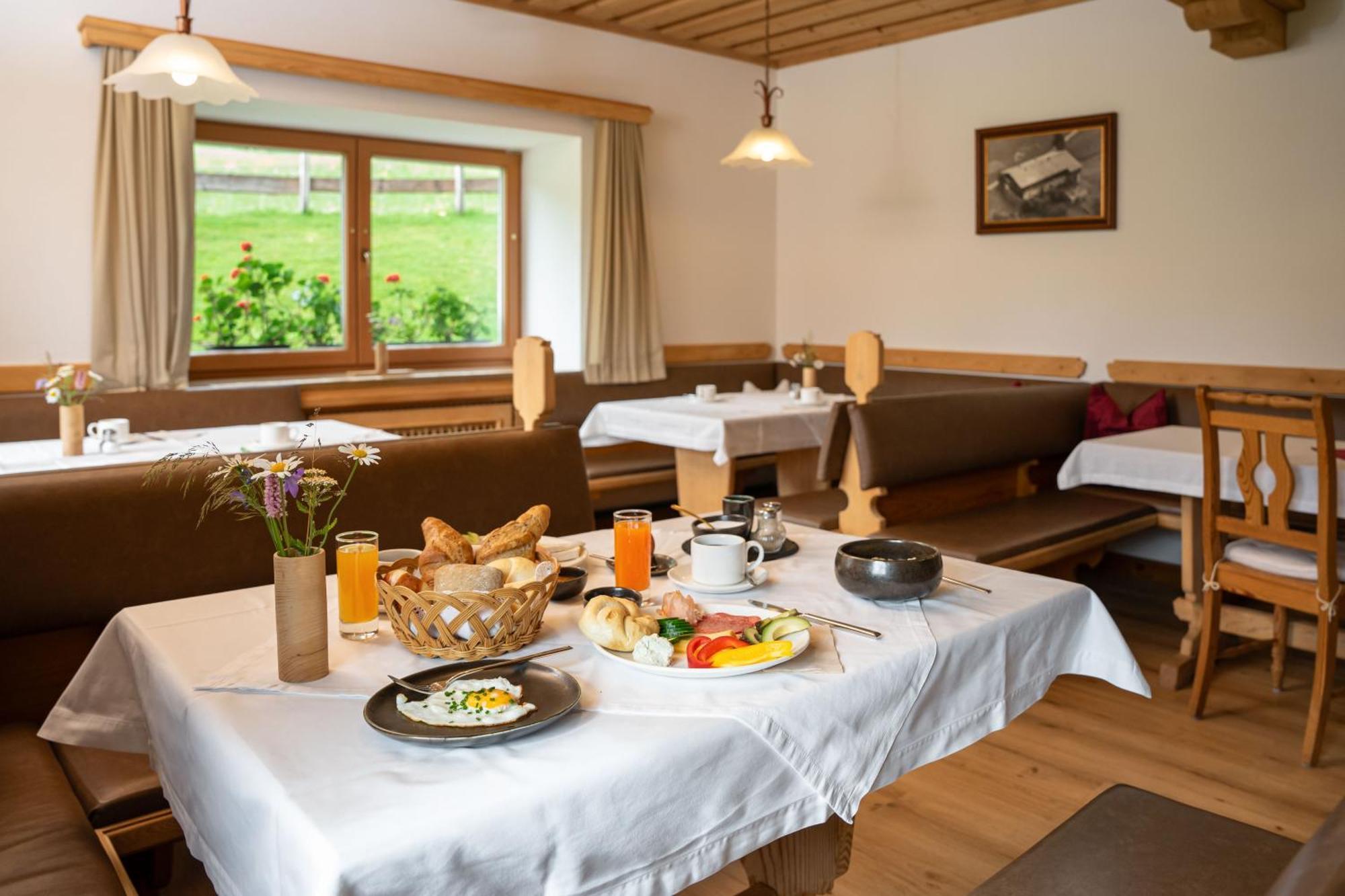 Der Pfindlhof Hotell Leogang Exteriör bild